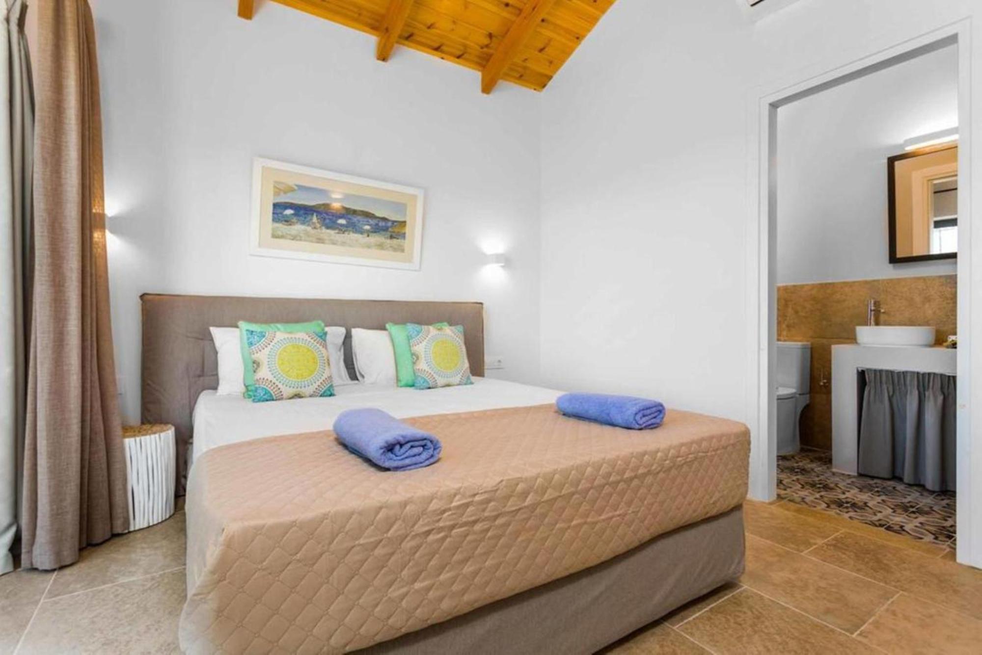 Astarte Villas - Petra Elia Private Villa With Pool Plános Екстериор снимка